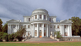  Елагиноостровский дворец-музей