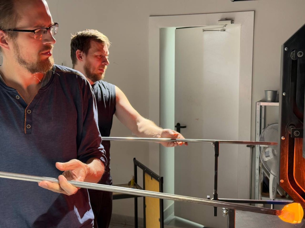 некий текст